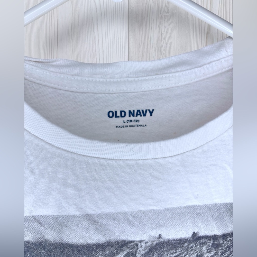 OLD NAVY Boys Hawaii North Shore Graphic Tee - Picture 5 of 6